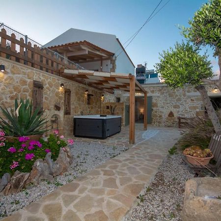 קיסאמוס Pamelas House With Jacuzzi מראה חיצוני תמונה