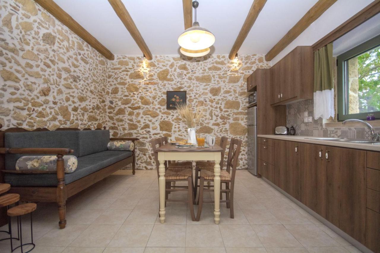 קיסאמוס Pamelas House With Jacuzzi מראה חיצוני תמונה