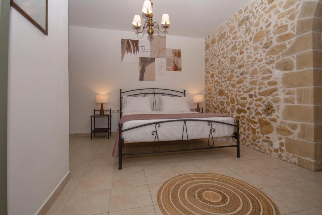 קיסאמוס Pamelas House With Jacuzzi מראה חיצוני תמונה
