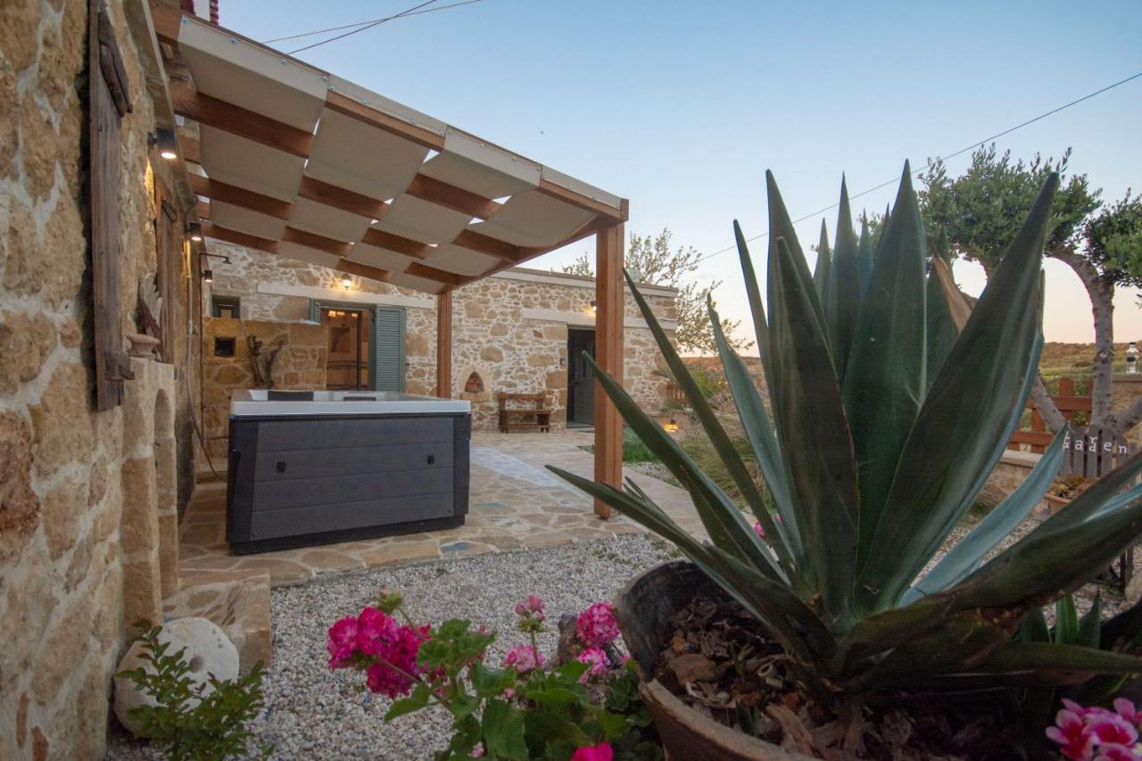 קיסאמוס Pamelas House With Jacuzzi מראה חיצוני תמונה