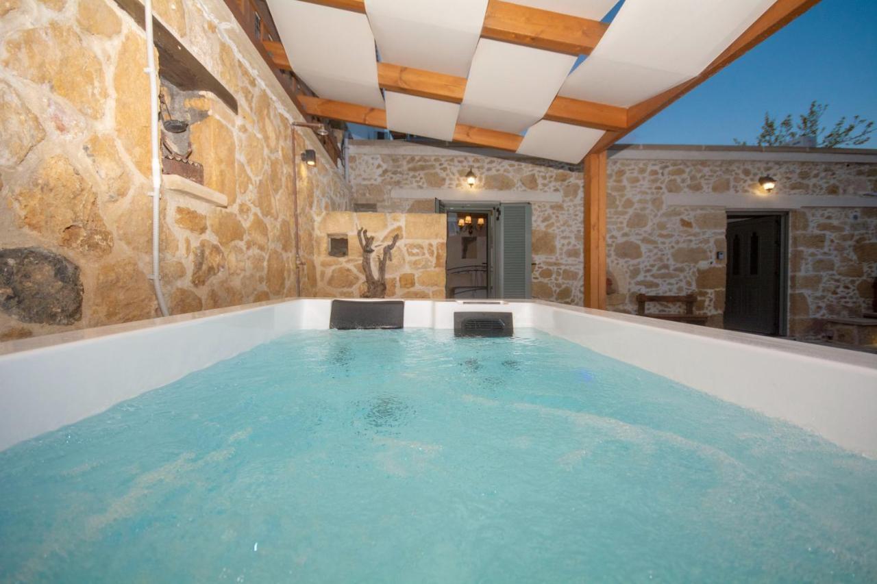 קיסאמוס Pamelas House With Jacuzzi מראה חיצוני תמונה
