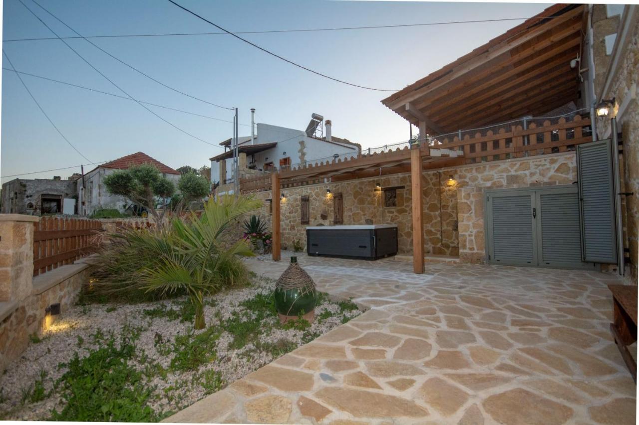 קיסאמוס Pamelas House With Jacuzzi מראה חיצוני תמונה