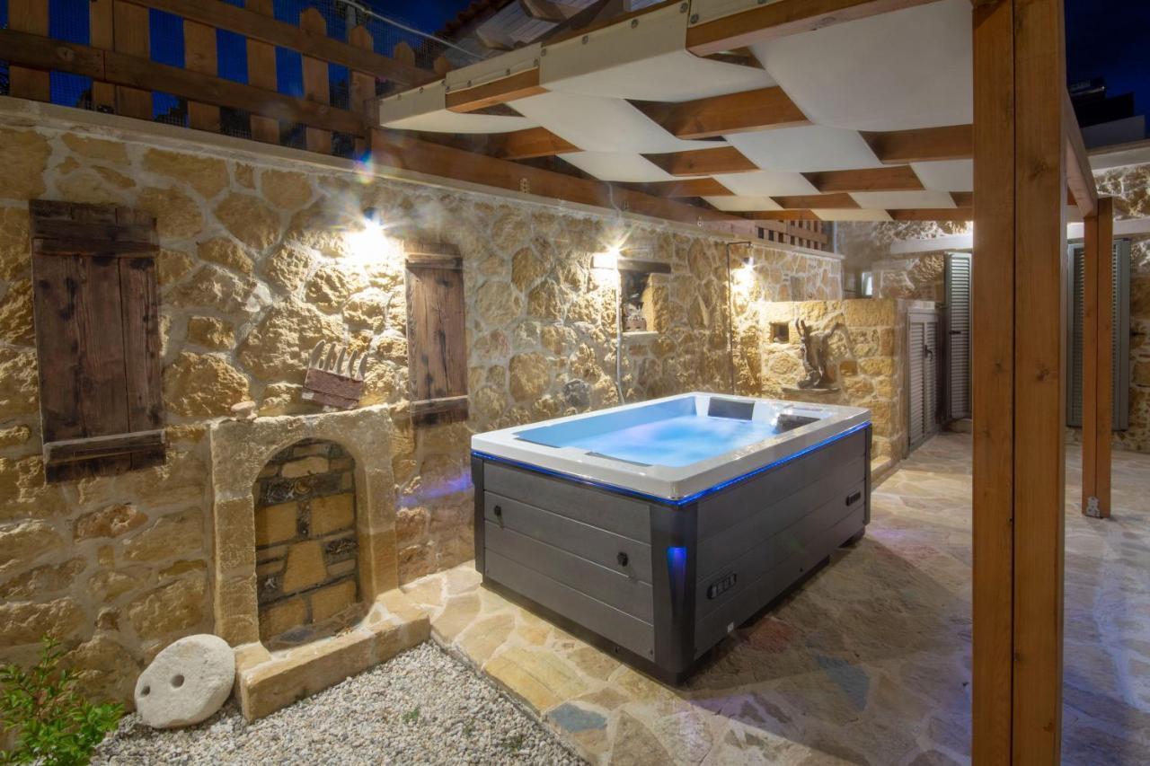 קיסאמוס Pamelas House With Jacuzzi מראה חיצוני תמונה